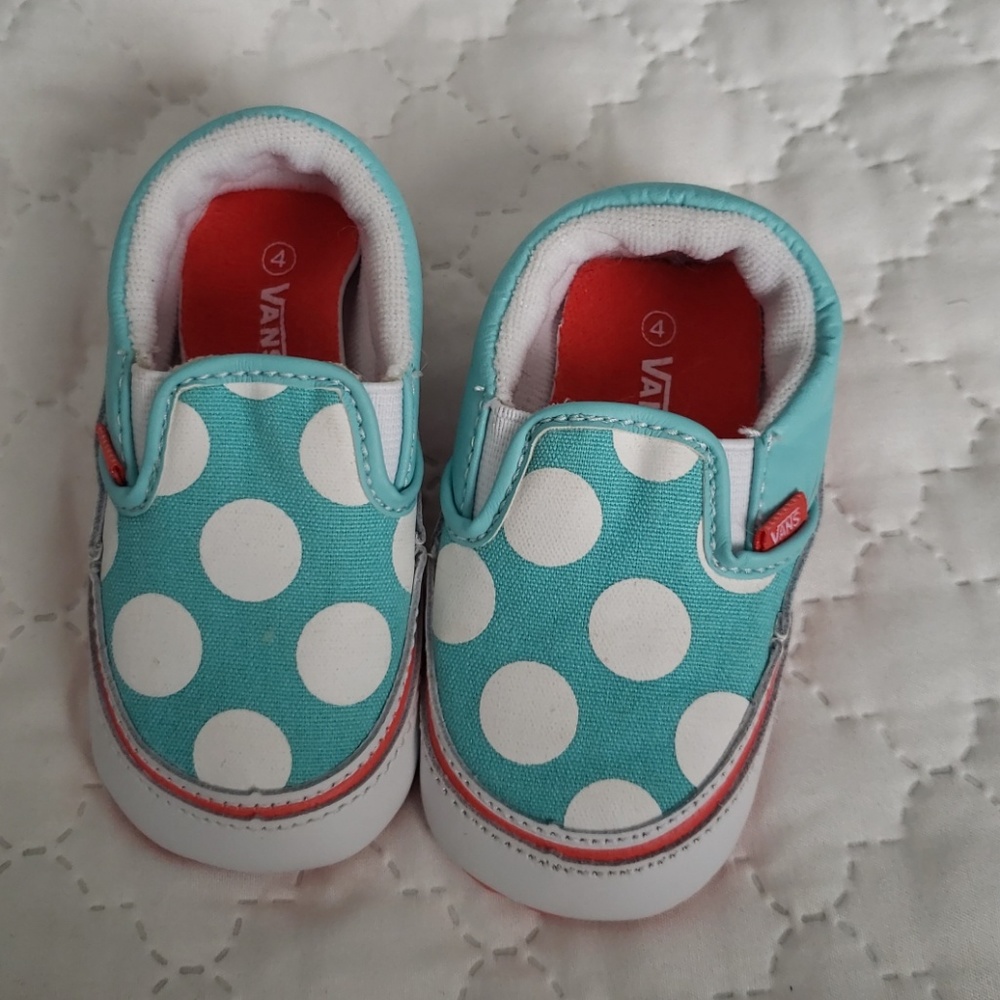 Baby vans crib shoes